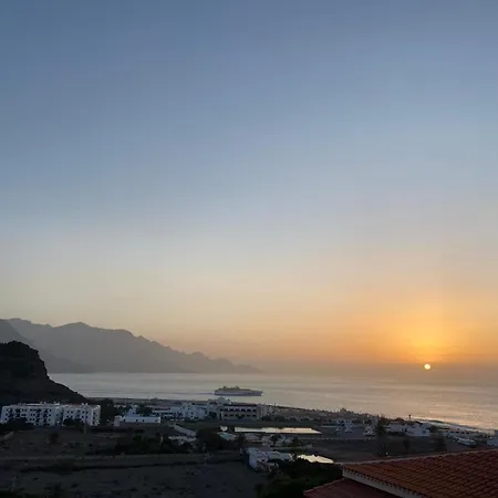 Vivienda Con Vistas Al Mar, Cerca De La Playa Y 3 Bedrooms Apartman