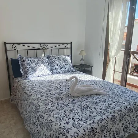 Apartman Vivienda Con Vistas Al Mar, Cerca De La Playa Y 3 Bedrooms